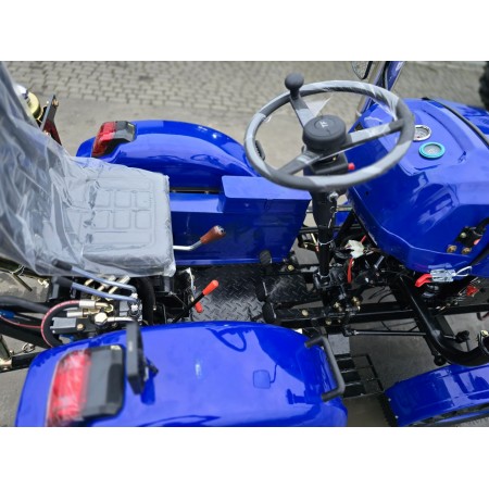 Мототрактор Terra Force 251XL, 24 к.с, триточковий, польський плуг, фреза  140 см, прижимна гідросистема