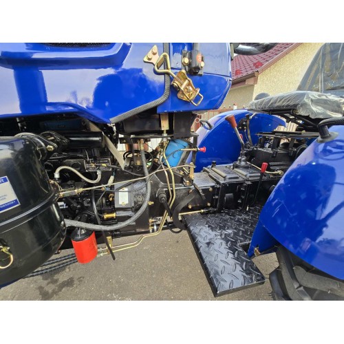 Трактор TERRA FORCE 255X 4x4 - повнопривідний із редукторними мостами, вага 1250 кг, колія 120 см, ГПК Трактор TERRA FORCE 255X 4x4 - повнопривідний із редукторними мостами, вага 1250 кг, колія 120 см, ГПК