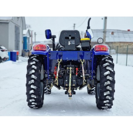 Трактор TERRA FORCE 3254HX, двигун КМ385ВТ, широкі шини, редукторні мости, зашиті крила, рівна підлога Трактор TERRA FORCE 3254HX, двигун КМ385ВТ, широкі шини, редукторні мости, зашиті крила, рівна підлога