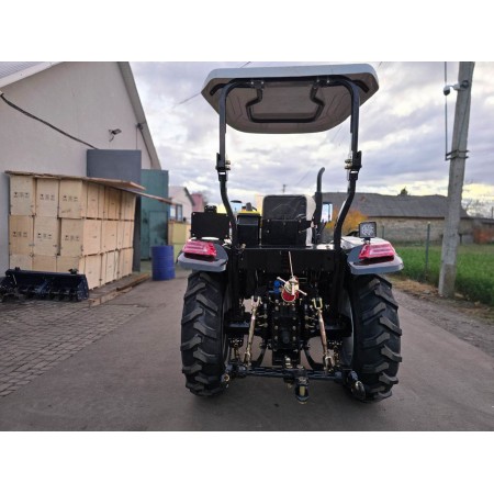 Трактор TERRA FENG 3524XR з реверсом, двигун КМ385, дводискове зчеплення, козирок, Євронавіска, серга