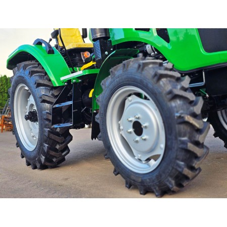 Трактор TERRA FORCE 554XL 4х4, у стилі John Deere, 50 к.с, реверс, новий дизайн, 2150кг, Євронавіска на клешнях Трактор TERRA FORCE 554XL 4х4, у стилі John Deere, 50 к.с, реверс, новий дизайн, 2150кг, Євронавіска на клешнях