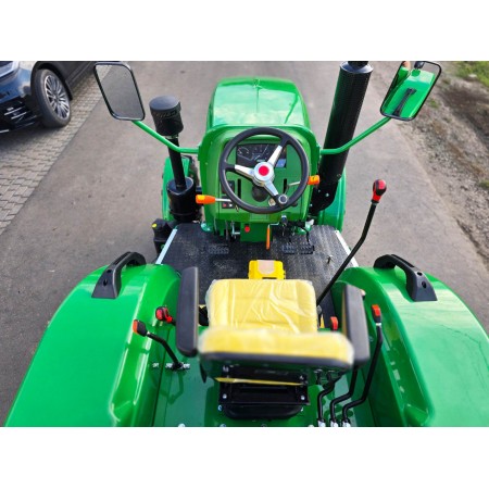 Трактор TERRA FORCE 554XL 4х4, у стилі John Deere, 50 к.с, реверс, новий дизайн, 2150кг, Євронавіска на клешнях Трактор TERRA FORCE 554XL 4х4, у стилі John Deere, 50 к.с, реверс, новий дизайн, 2150кг, Євронавіска на клешнях