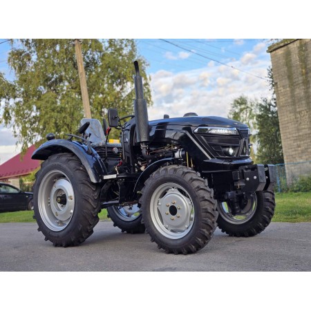 Трактор TERRA FORCE 555 HXR 50 к.с із реверсом, прижимна євронавіска, шини 28/20, вага 2050 кг, комресор