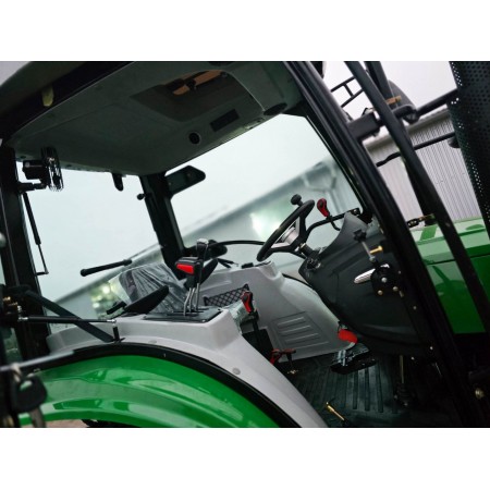 Трактор Terra Feng 555XC з кабіною, реверсом, шинаси 12.4-28, примусова навіска Трактор Terra Feng 555XC з кабіною, реверсом, шинаси 12.4-28, примусова навіска