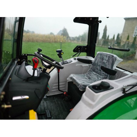 Трактор Terra Feng 555XC з кабіною, реверсом, шинаси 12.4-28, примусова навіска Трактор Terra Feng 555XC з кабіною, реверсом, шинаси 12.4-28, примусова навіска