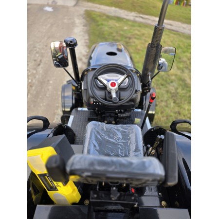 Трактор TERRA FENG 3524HX, повнопривідний, шасі від 50 серії, гідропідсилювач, примусова гідравліка, вага 1680 кг