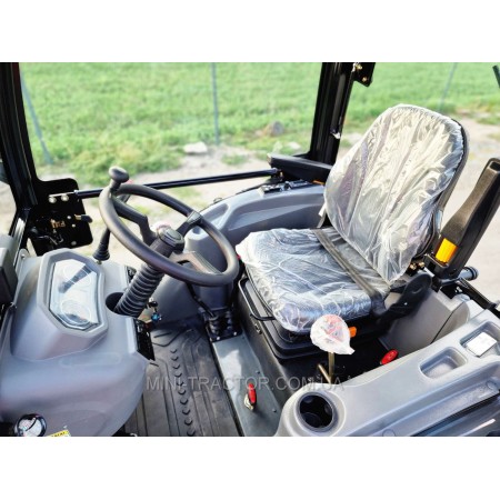 Трактор СКАУТ Т-504СRX з реверсом та заводською кабіною з опаленням, високі шини 12.4-28