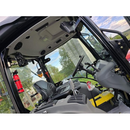 Трактор СКАУТ ТЕ-504СR із оновленою кабіною, реверсом, монітор із камерами 360, євронавіска на клешнях Трактор СКАУТ ТЕ-504СR із оновленою кабіною, реверсом, монітор із камерами 360, євронавіска на клешнях