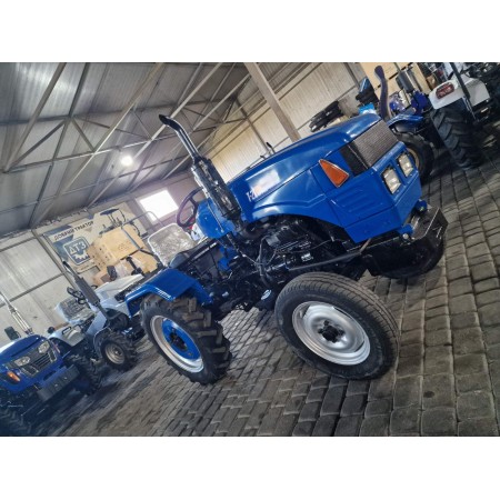 Вживаний Мінітрактор Сінтай Т220 New у відмінному стані без дефектів, 2 циліндри, ВОМ540, без ременів. Безкоштовна доставка