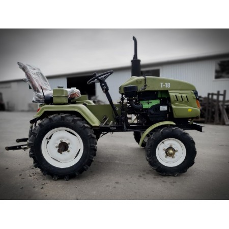 Вживаний трактор з пробігом ЗУБР Т-18 із фрезою, триточкою та безкошштовною доставкою.