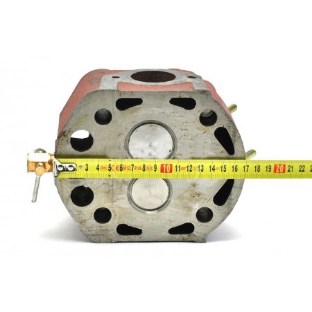 Головка циліндра в зборі дизельного двигуна мотоблока R190, 10 к.с. Головка циліндра в зборі дизельного двигуна мотоблока R190, 10 к.с.